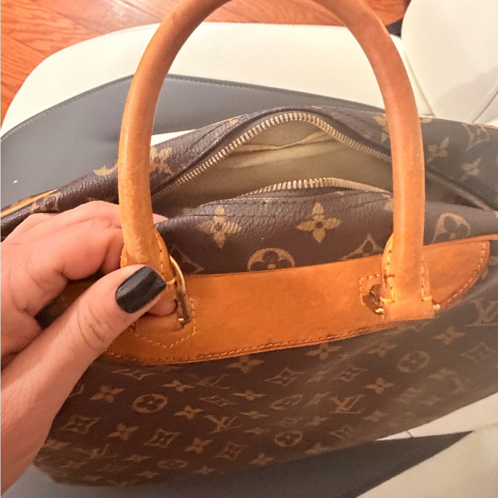 EXCELLENT NO CALL OUTS AUTHENTIC Louis Vuitton Deuville Leather HAND BAG - Picture 8 of 16